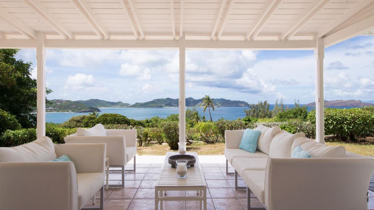 9 Luxury House Rentals in St Barts with Oceanfront Views