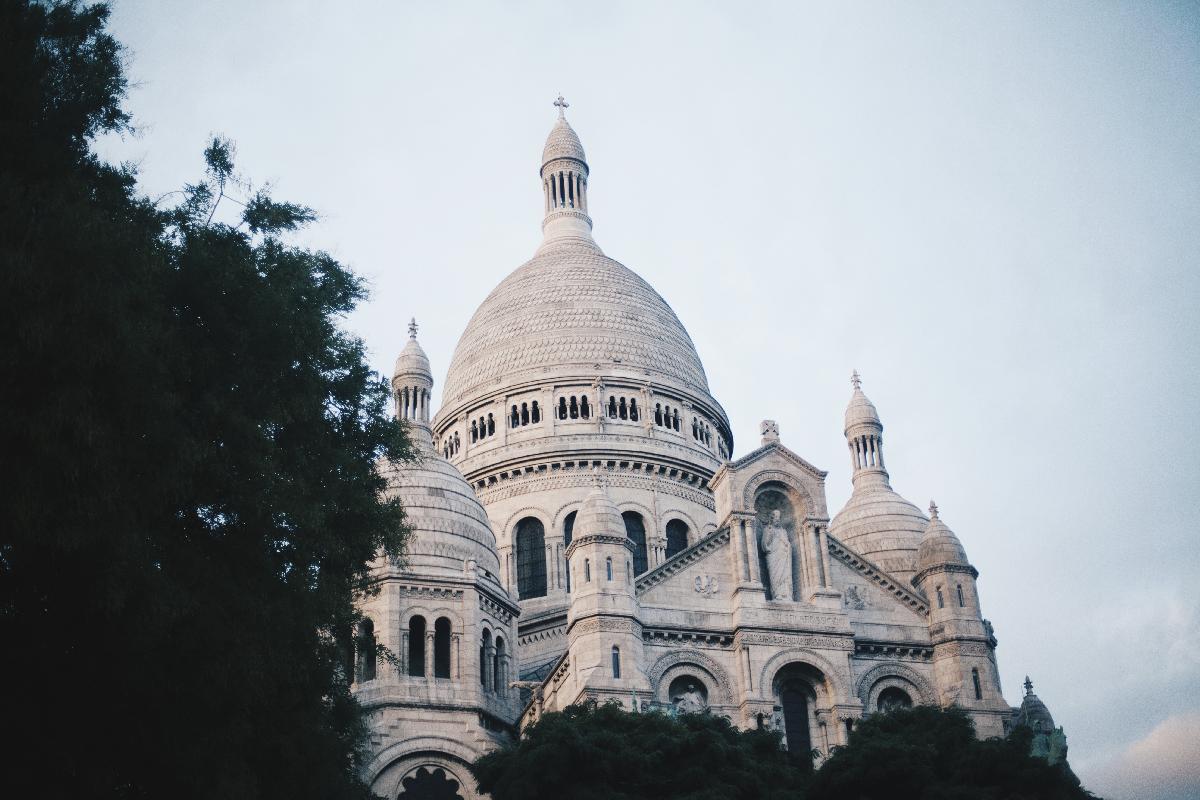 All Luxury Guide: Spending Valentine’s Day in Paris