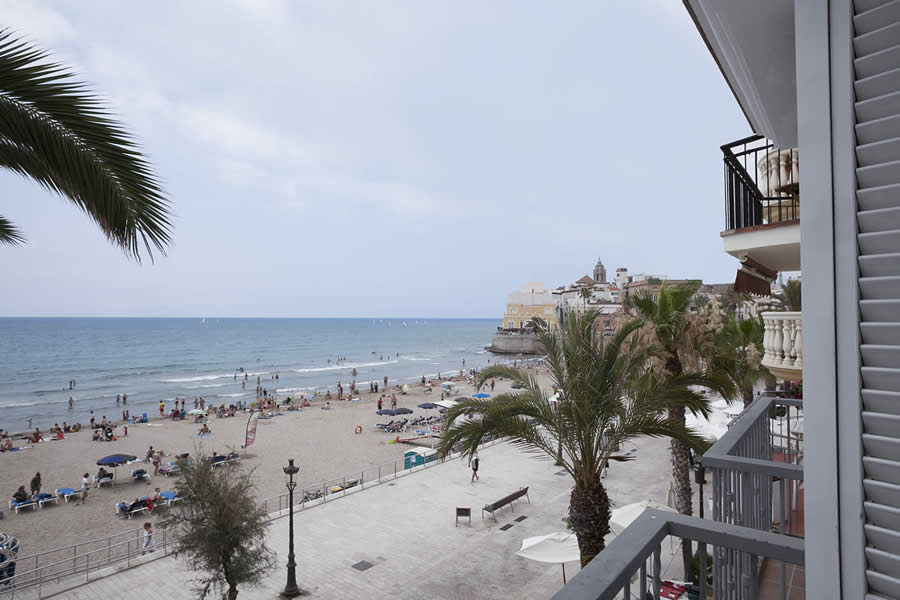Luxury Long-Term Rentals in Barcelona Near the Beach