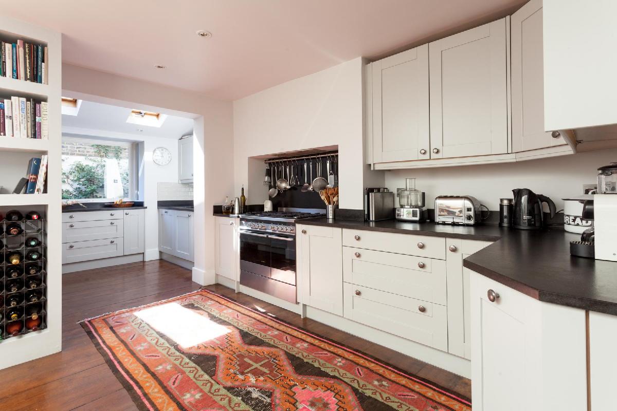 Long Term Rentals in London with Beautiful Kitchens