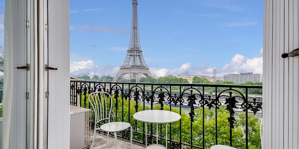 Paris apartment eiffel tower view